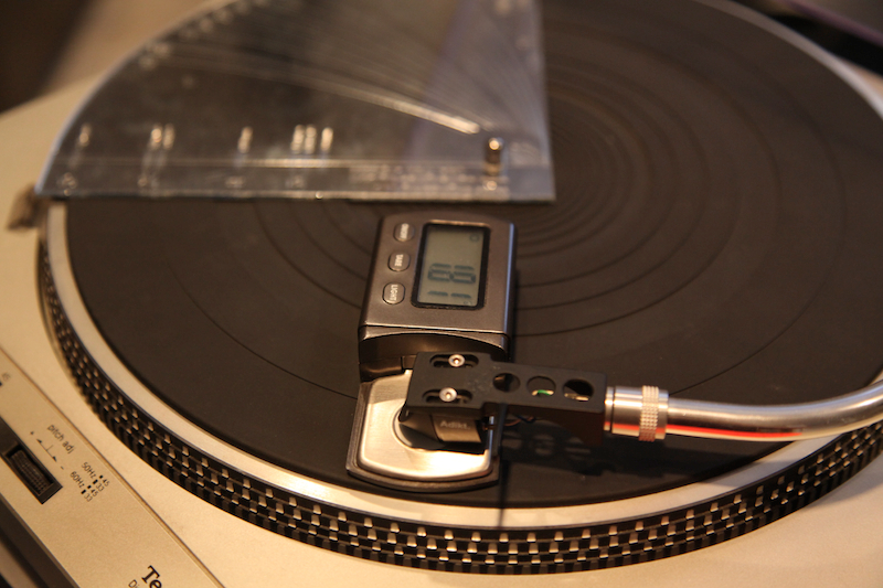Illustration for article titled How To: Calibrate Your Turntable For the Best Possible Sound